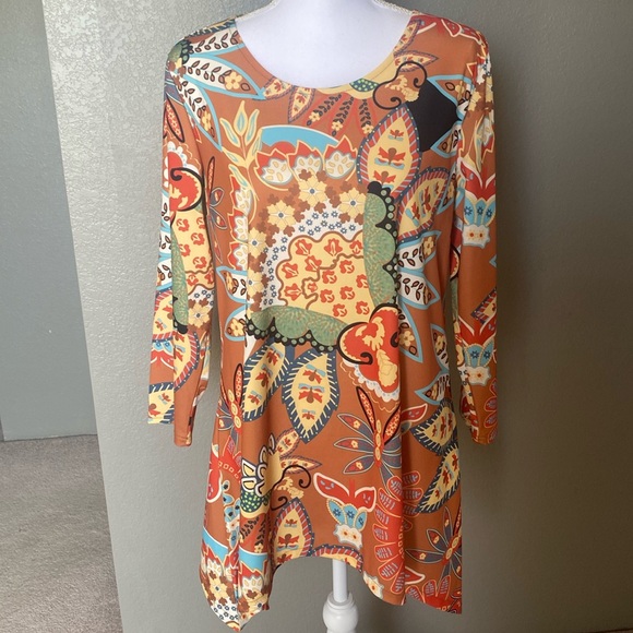 Ladies knit printed tunic, size large - Picture 1 of 4